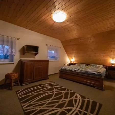 Podhradi Vakantiehuis Jiřetín pod Jedlovou